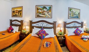 Comfort Triple Room, Private Bathroom, Courtyard Area | In-room safe, individually decorated, individually furnished, desk - Hotel Casa Colibrí (Antigua Guatemala)