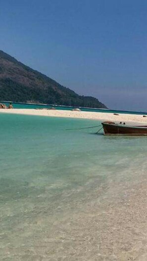 Beach nearby - Baantonkhao Kata Beach (Karon)