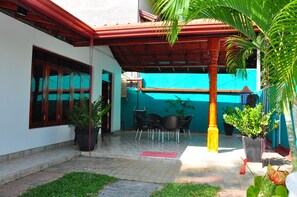 Terrace/patio - Hotel Camorich (Thissamaharama)