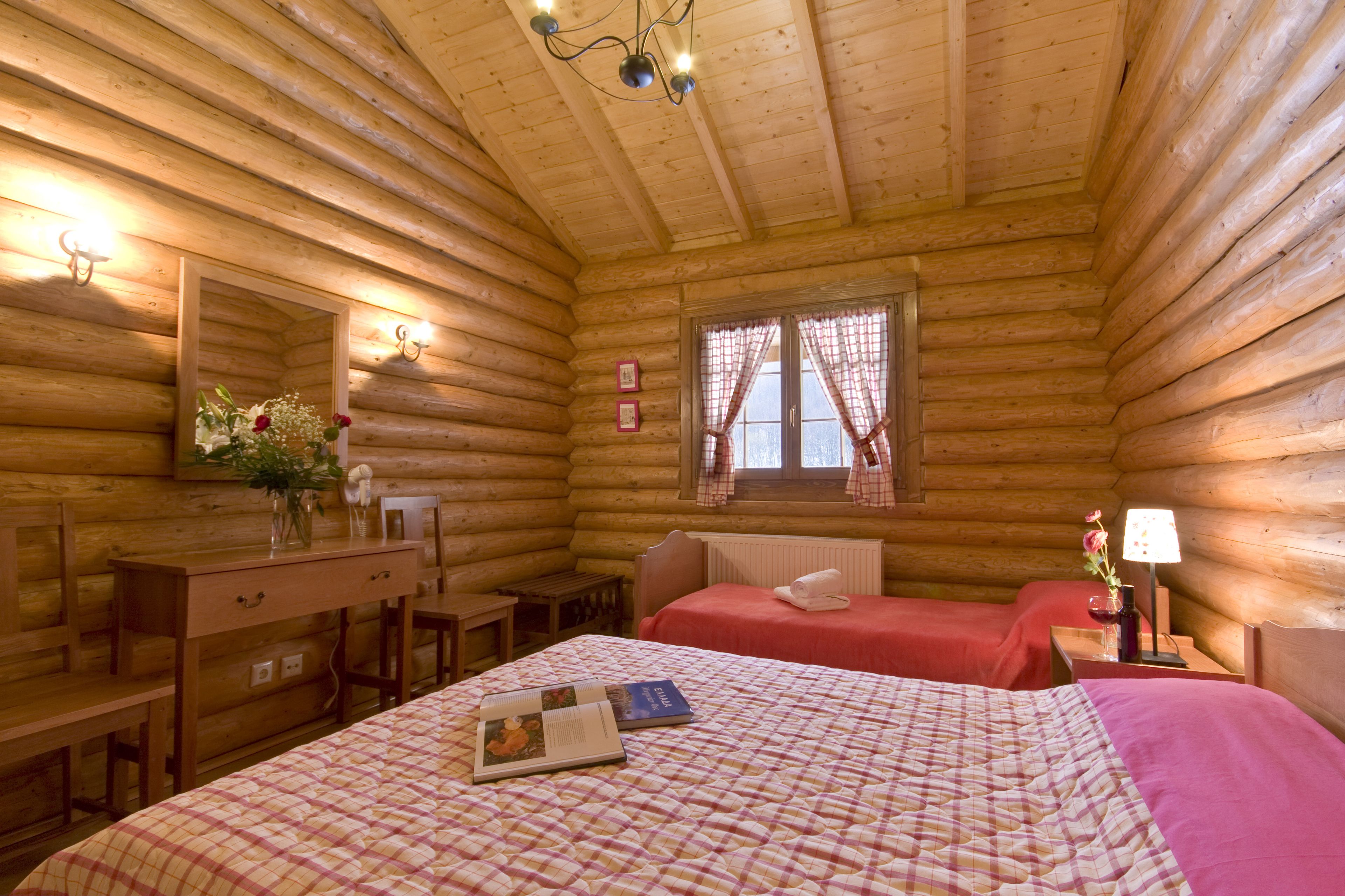 1 多间卧室、办公桌、隔音、熨斗/熨板