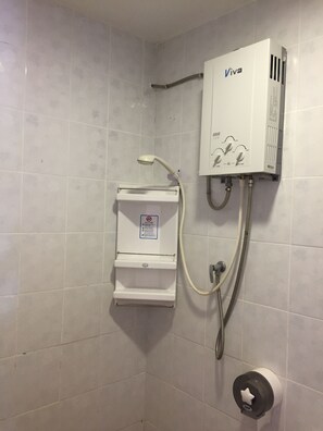 Bathroom shower - Misty Vale Resort (Khao Kho)
