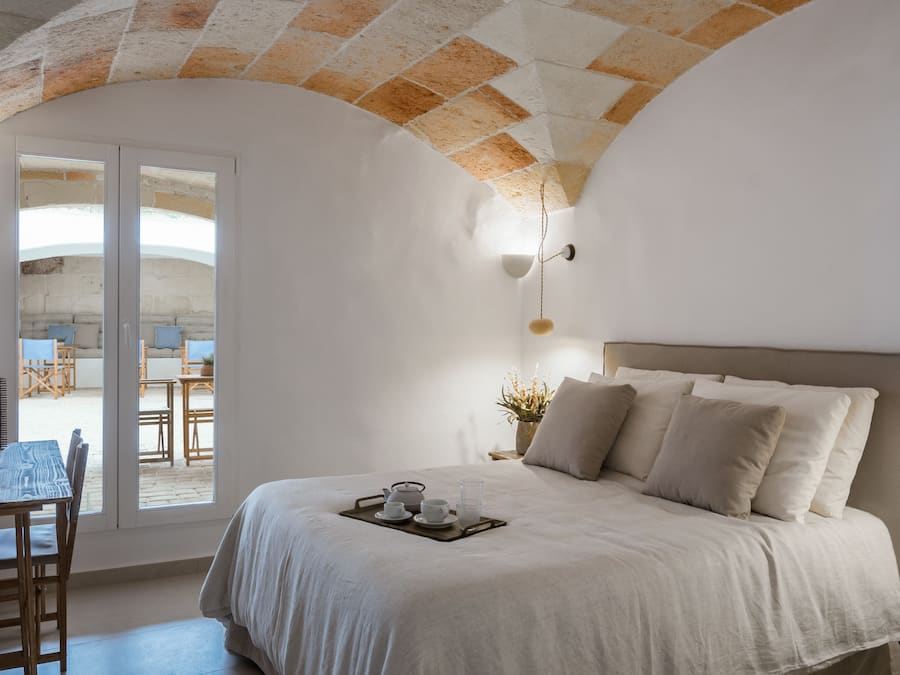 Superior-dobbeltværelse | Minibar, pengeskab på værelset, individuelt design