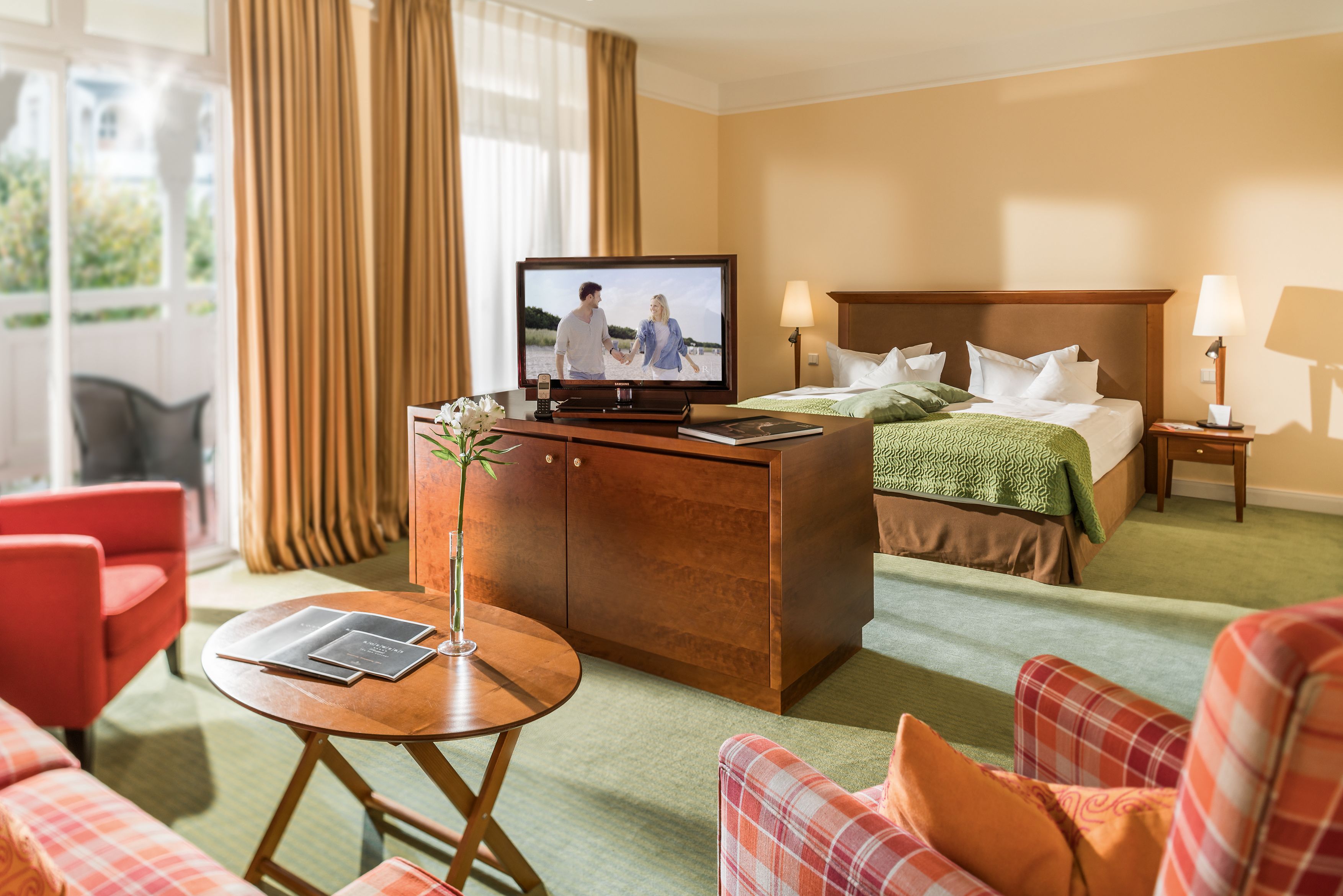 deluxe double room | hypo-allergenic bedding, minibar, in-room safe, individually decorated