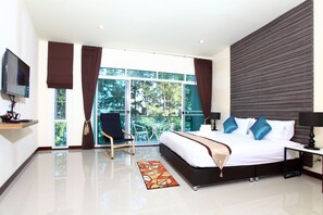 Familieværelse | 2 soveværelser, pengeskab på værelset, mørklægningsgardiner