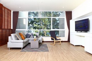 家庭客房 | 客廳 | 平面電視