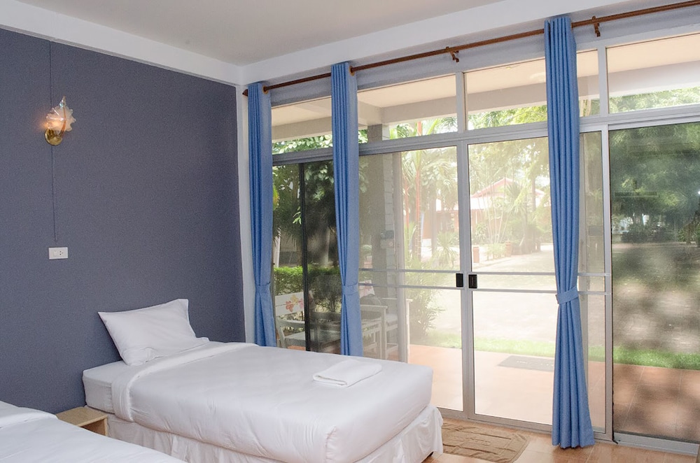 Ban Krut Resort by null