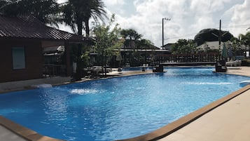 Piscina externa