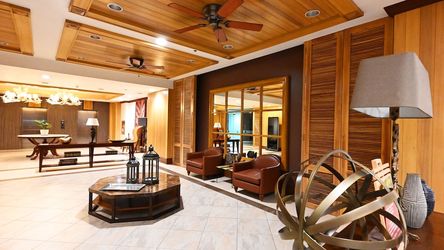 特里皮斯特胡布雪松峰公寓飯店