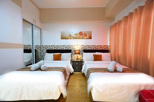 Deluxe Quadruple Room, 2 Double Beds, Kitchen, Courtyard View | Free WiFi, bed sheets, wheelchair access