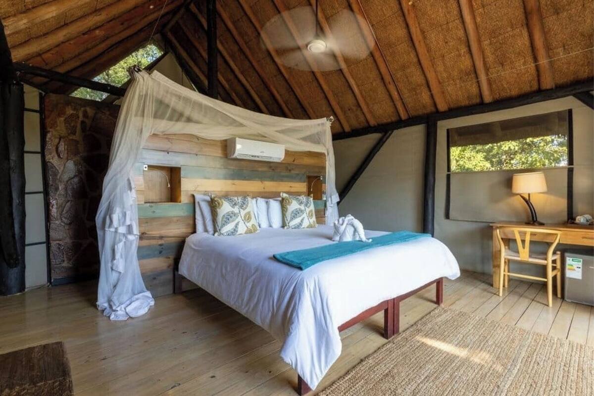 Deluxe Tent