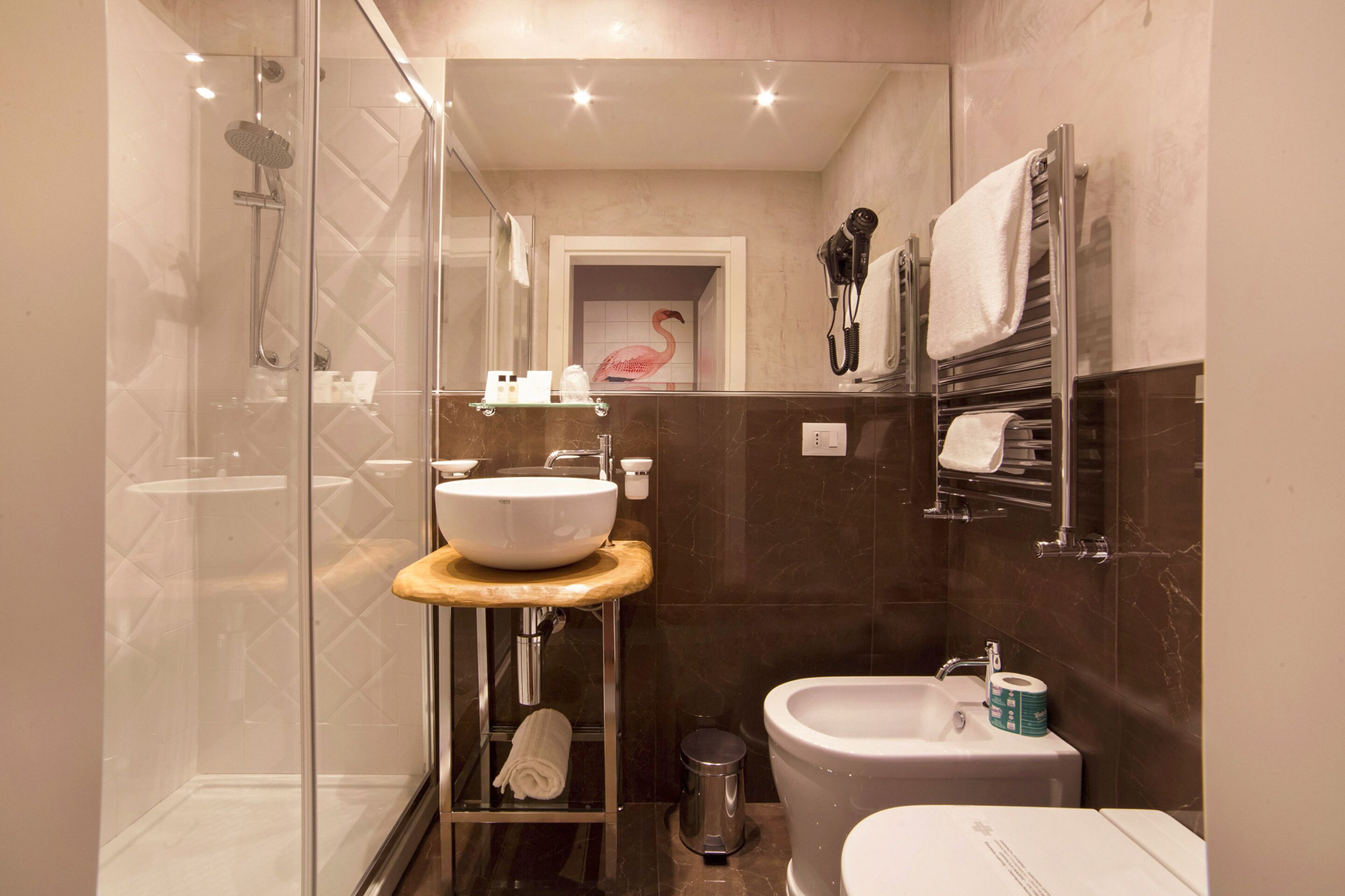 comfort single room, allergy friendly (stair access only) | bathroom | shower, free toiletries, hair dryer, bathrobes