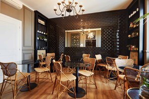 Breakfast area - Boutique Hotel Hugo (Florence)