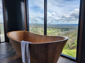 Serengeti | View from room - Clifftop at Hepburn (Hepburn)