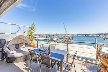 Luxury 3BR Waterfront Penthouse