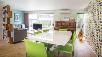 Design Townhome, 3 Bedrooms, Kitchen, Mountainside (Unit 3) | In-room dining