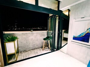 Premium Seaview Double Room with Balcony | Iron/ironing board, free WiFi