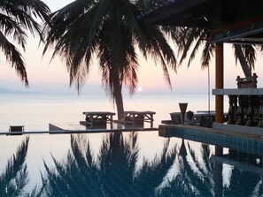 Daily full breakfast (THB 180 per person) - Sun Beach Bungalows Resort (Ko Pha-ngan)