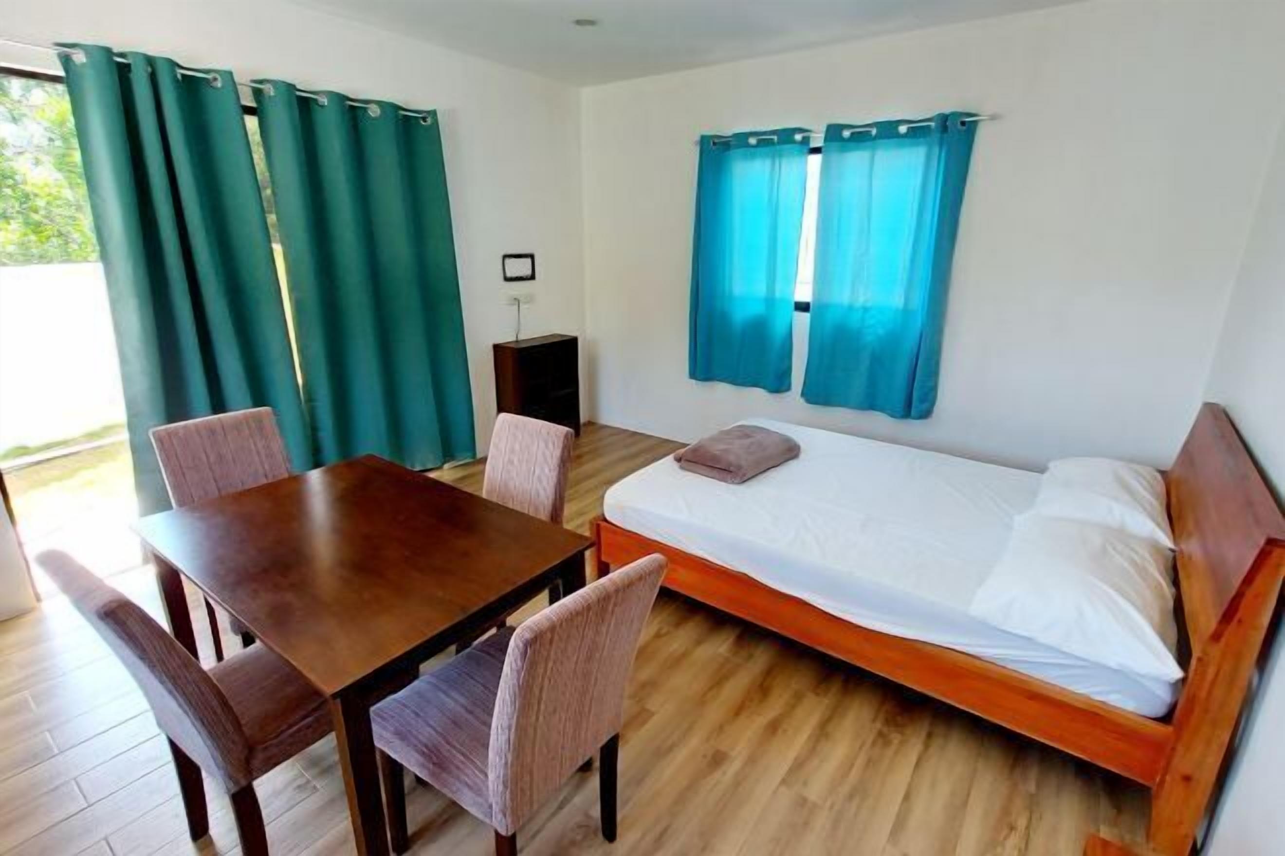 In-room safe, desk, cribs/infant beds, free WiFi