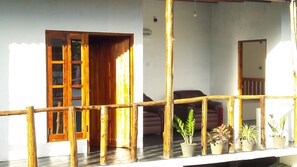 View from room - Eagle Safari Family Bungalow Udawalwe (Udawalawa)