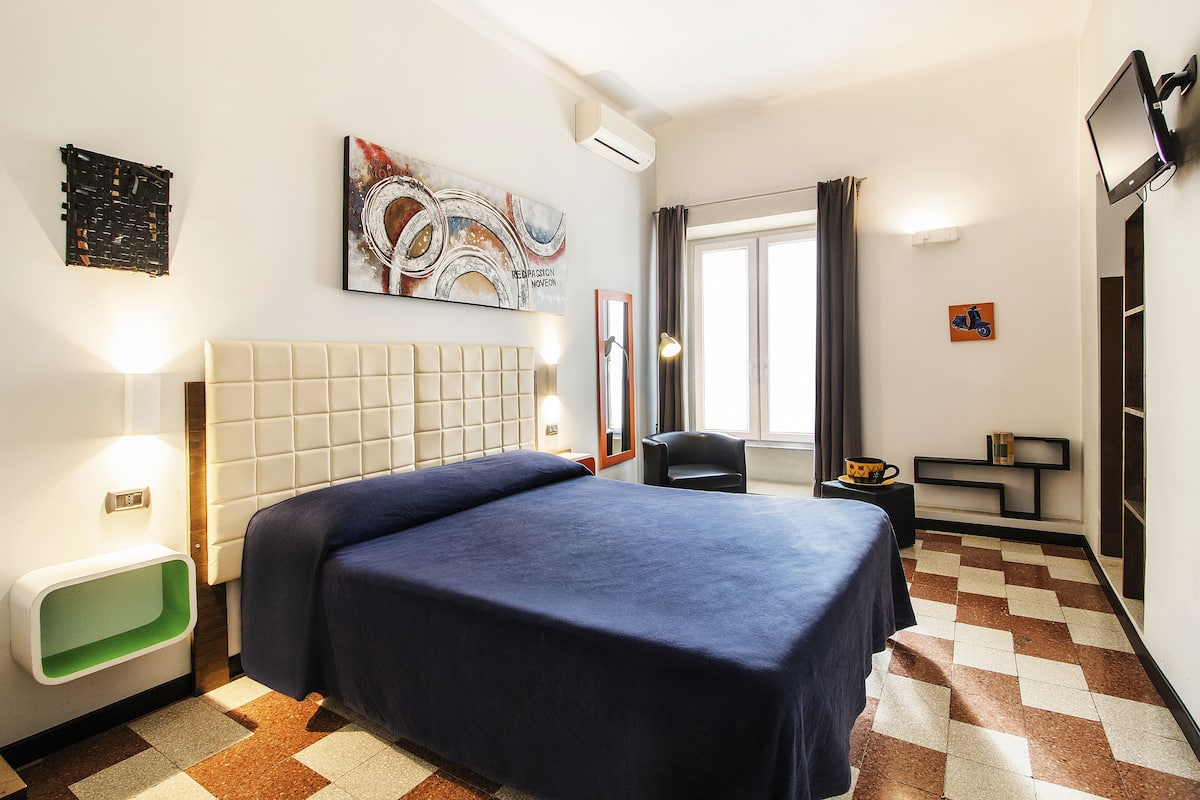 Double or Twin Room (External Private Bathroom)