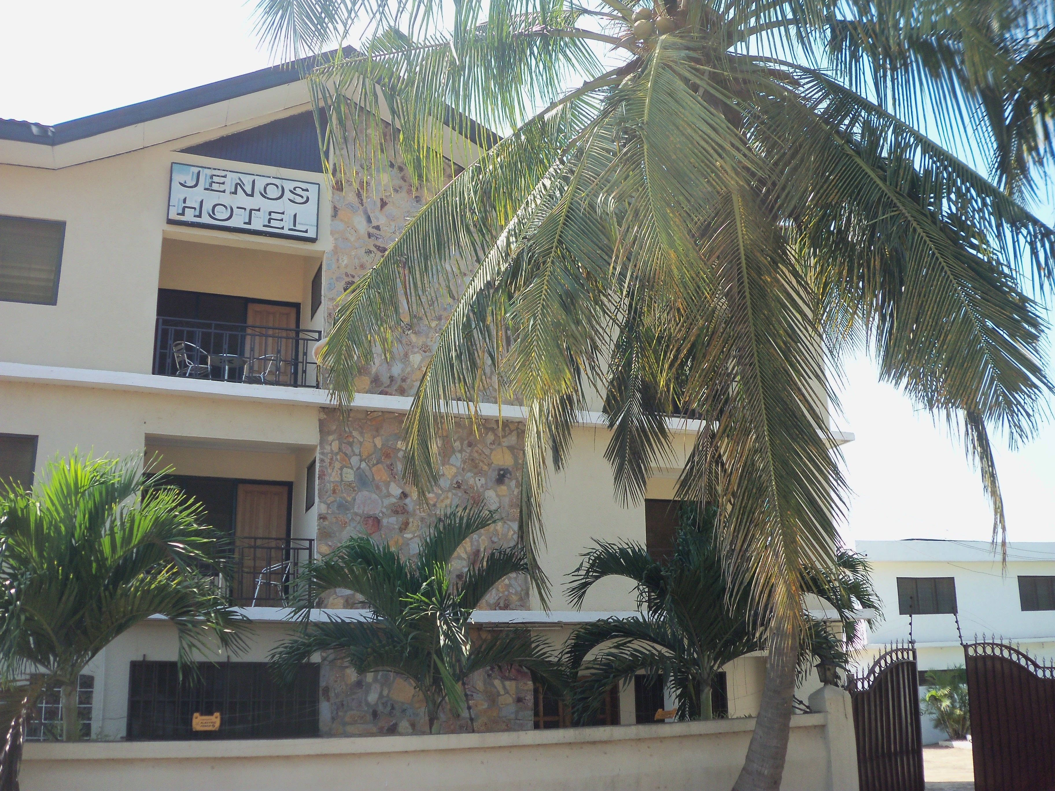 Jenos, Hotels in Accra, Ghana