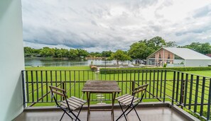 Minibar, rideaux d’obscurcissement, lit d’appoint (supplément)