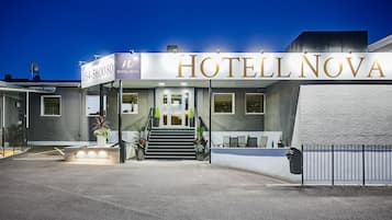 Front of property - evening/night