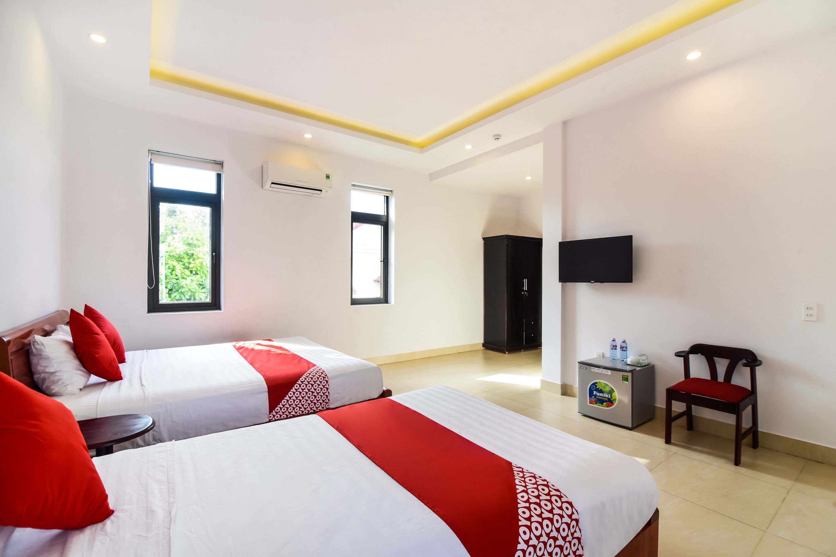 deluxe triple room | minibar, desk, free wifi