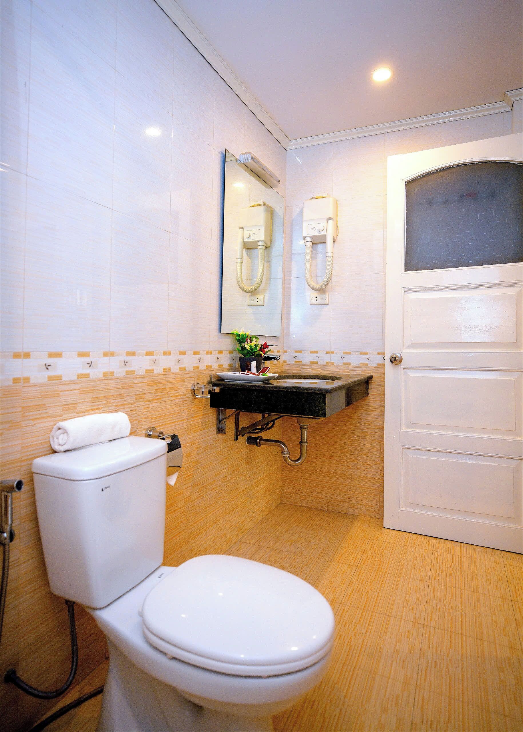 Photo - Royal Hotel Ha noi