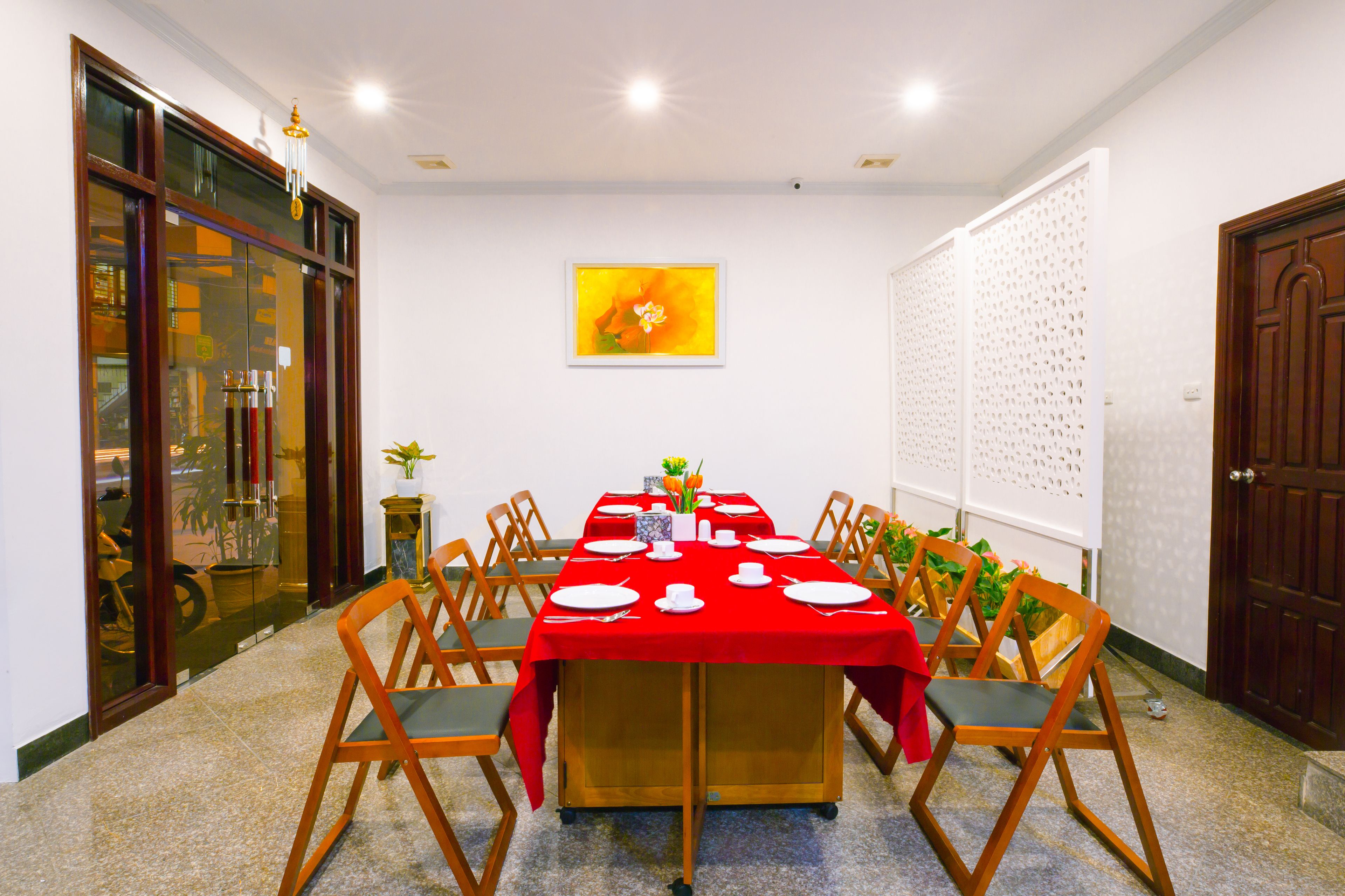 Photo - Royal Hotel Ha noi