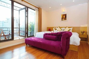 Deluxe Room - Royal Hotel (Hanoi)