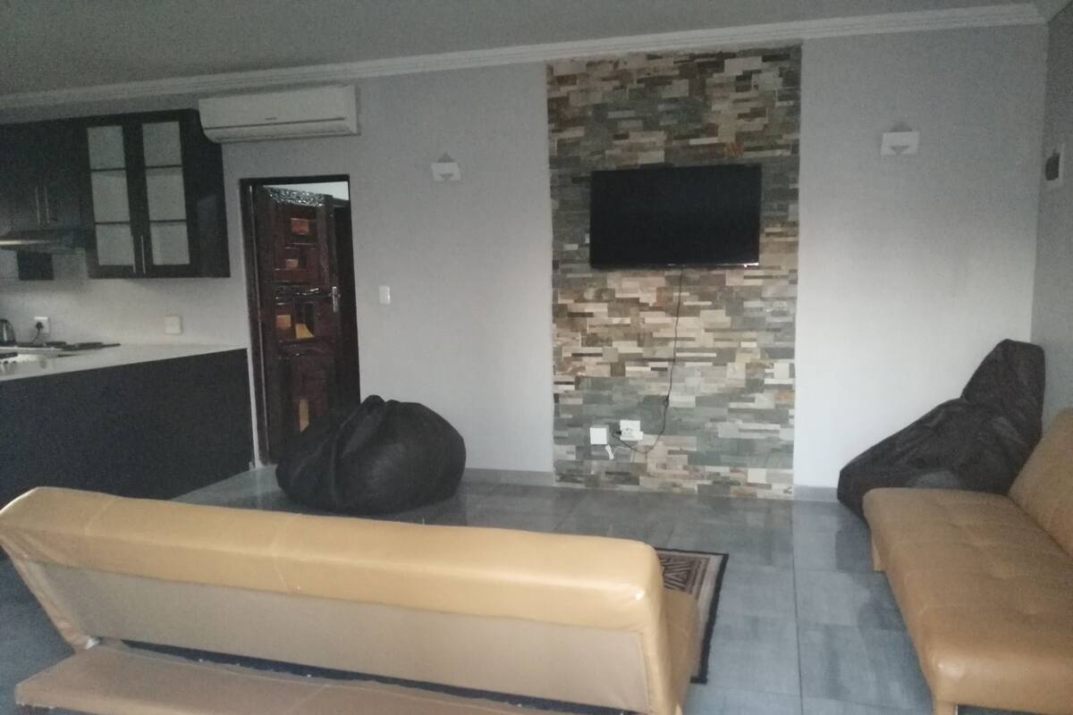 Family Unit  | Living room | Flat-screen TV
