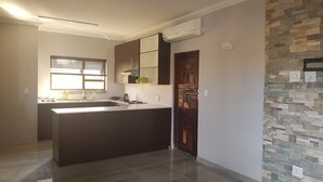 Unclassified image, 5 of 38, button - Sunflower Guesthouse (Vanderbijlpark)