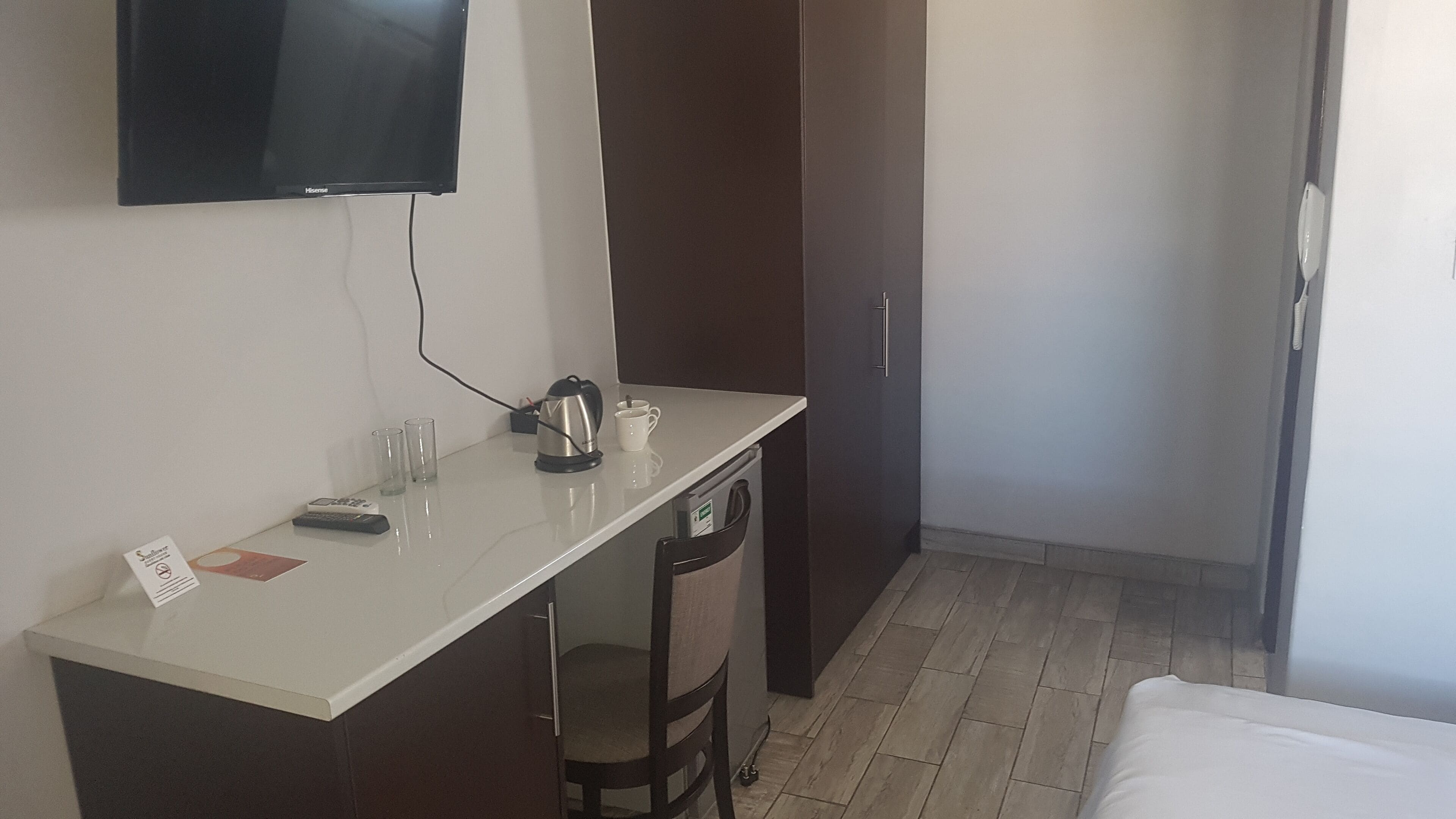 Zona de menjador de l'habitació