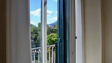 Apartamento Deluxe, vistas a la ciudad | 1 dormitorio, ropa de cama de alta calidad, escritorio