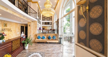 Collection O Emerald Luxury Apartment - Near SECC
