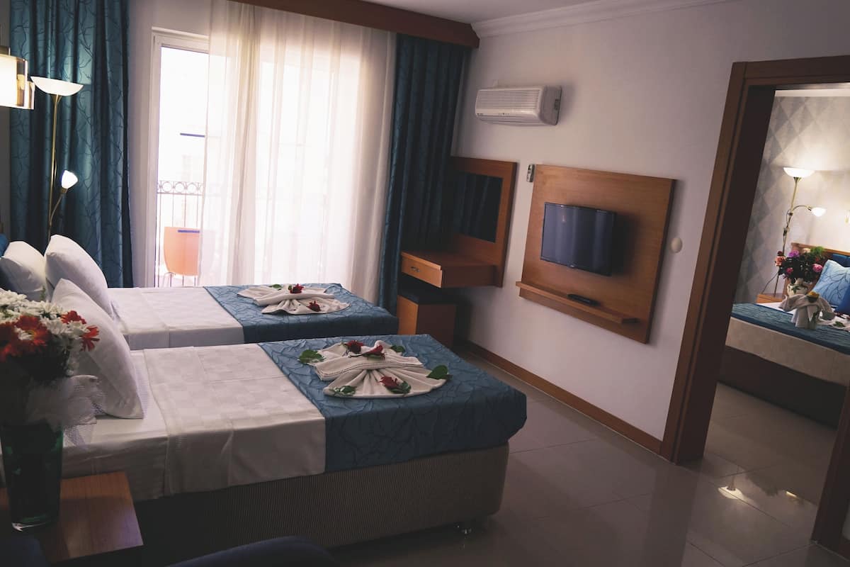 Minibar, két bảo mật tại phòng, phòng cách âm