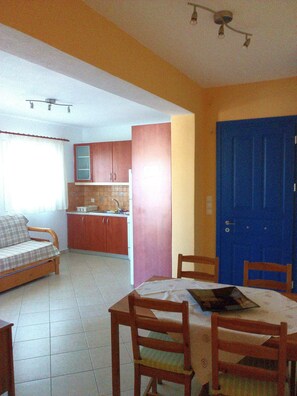 Living area - Meltemi (Kea)