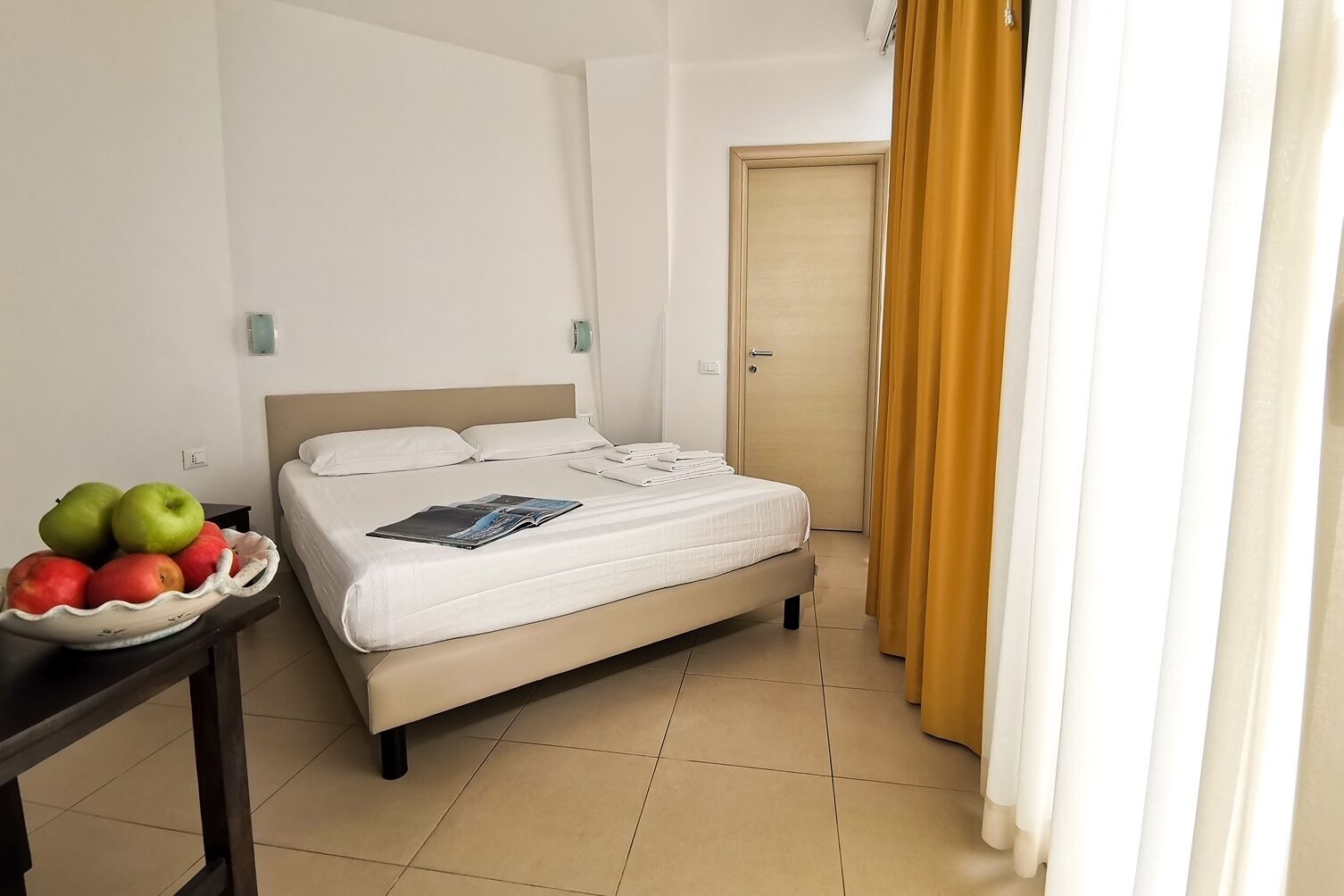 basic double room | 1 bedroom, premium bedding, minibar, in-room safe