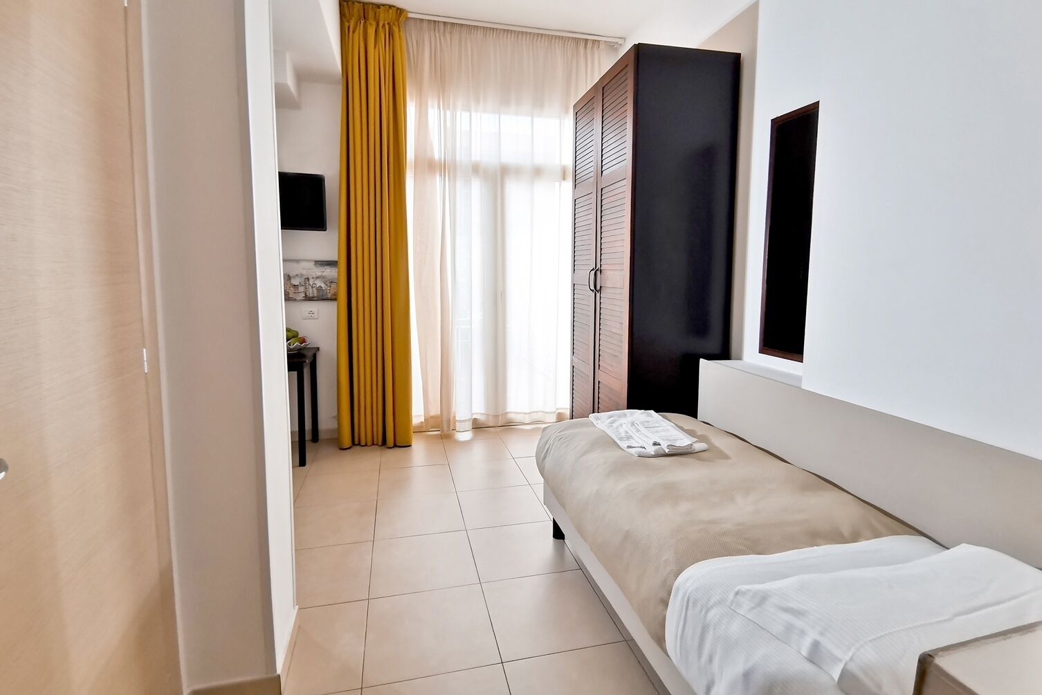 basic double or twin room | 1 bedroom, premium bedding, minibar, in-room safe