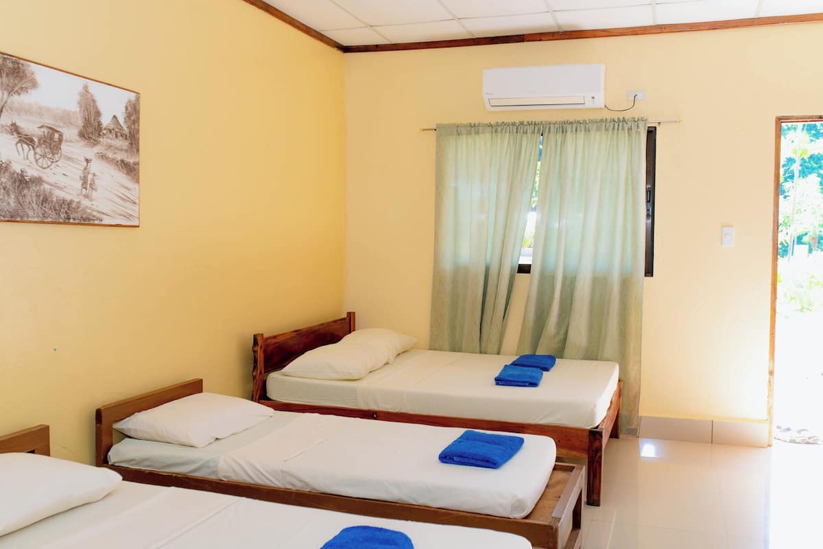 Free WiFi, bed sheets