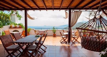 Turk Evi