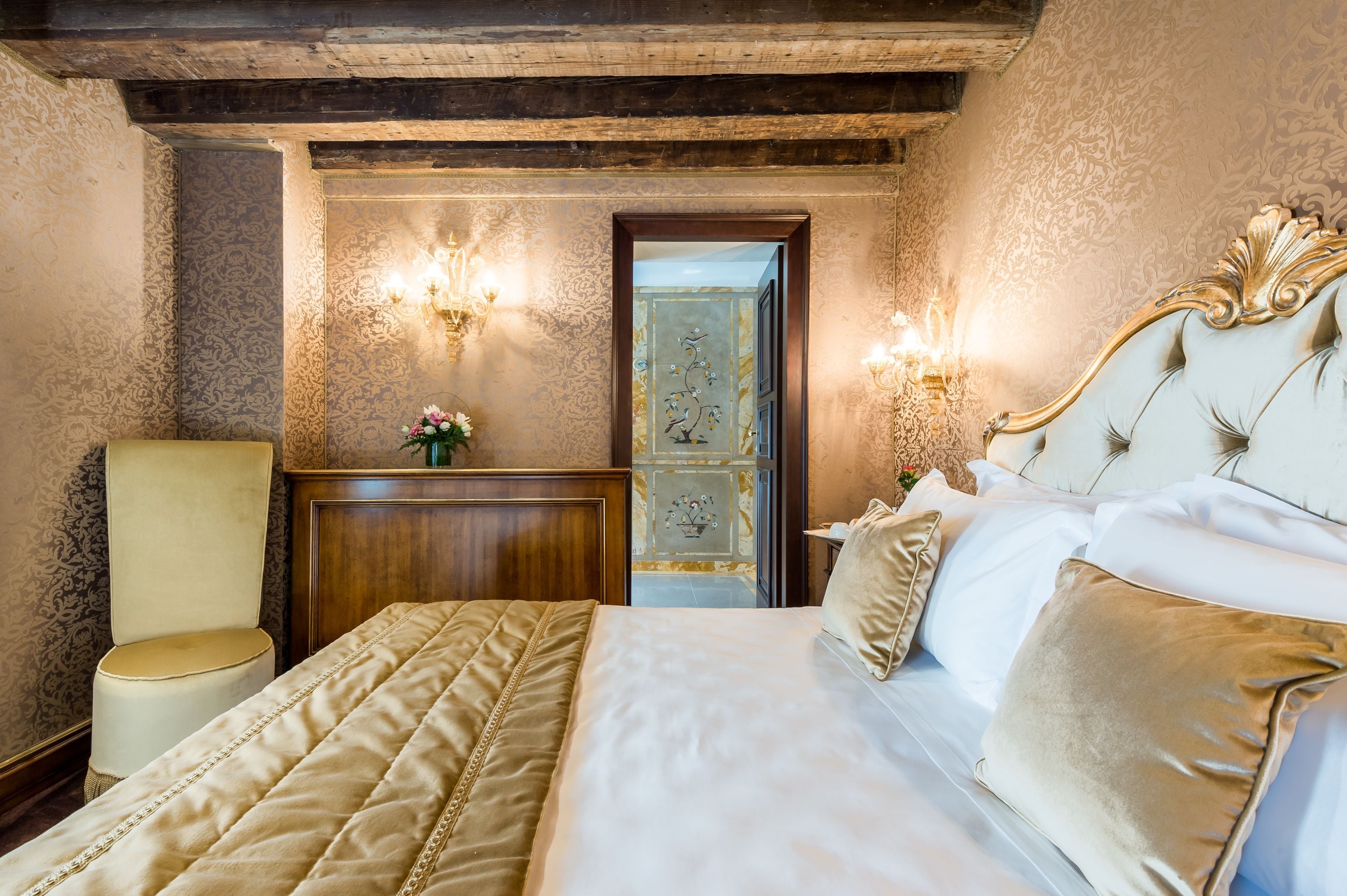 classic double or twin room, non smoking | 1 bedroom, premium bedding, minibar, in-room safe