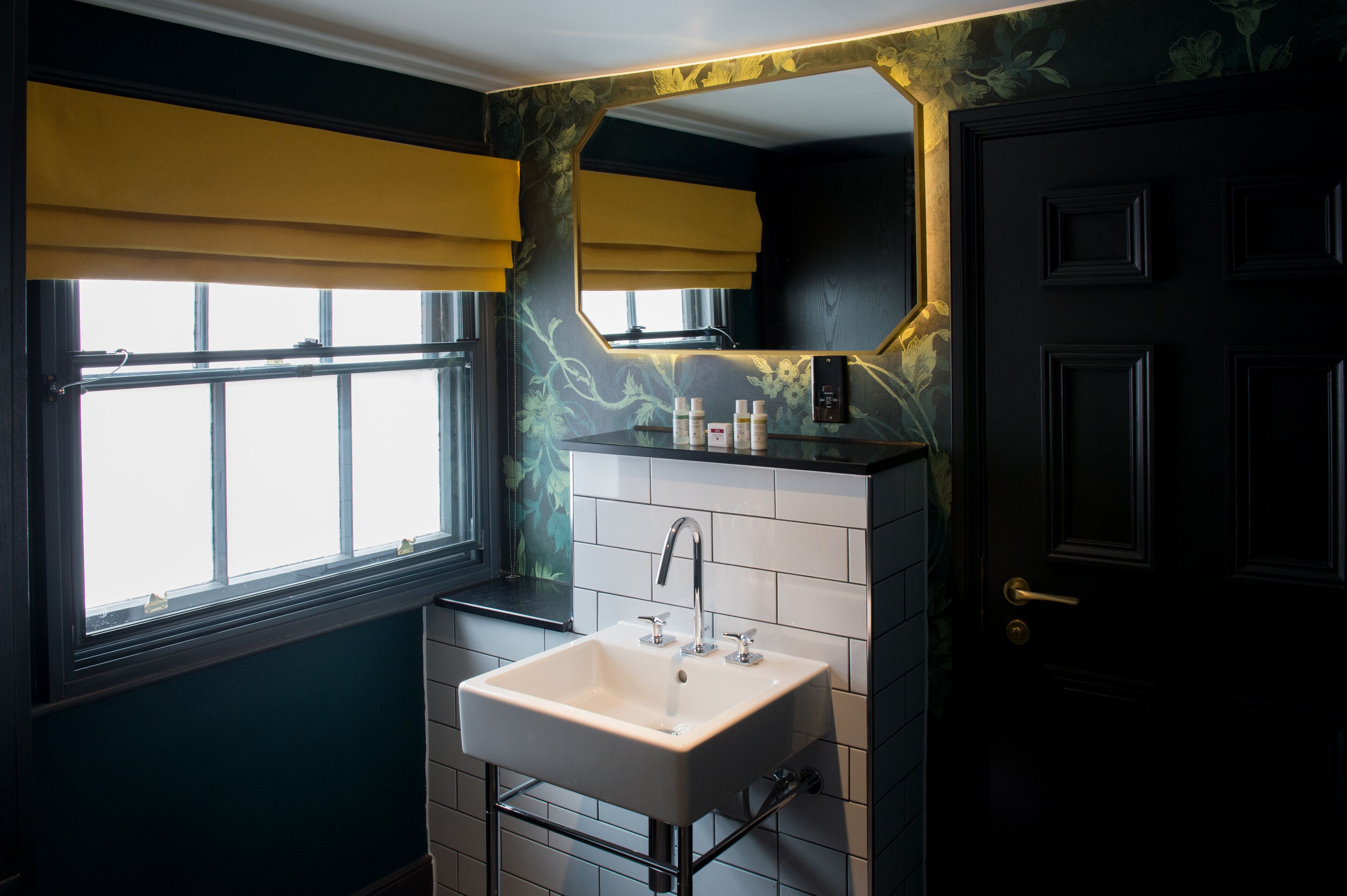 suite | bathroom | free toiletries, hair dryer, towels, soap