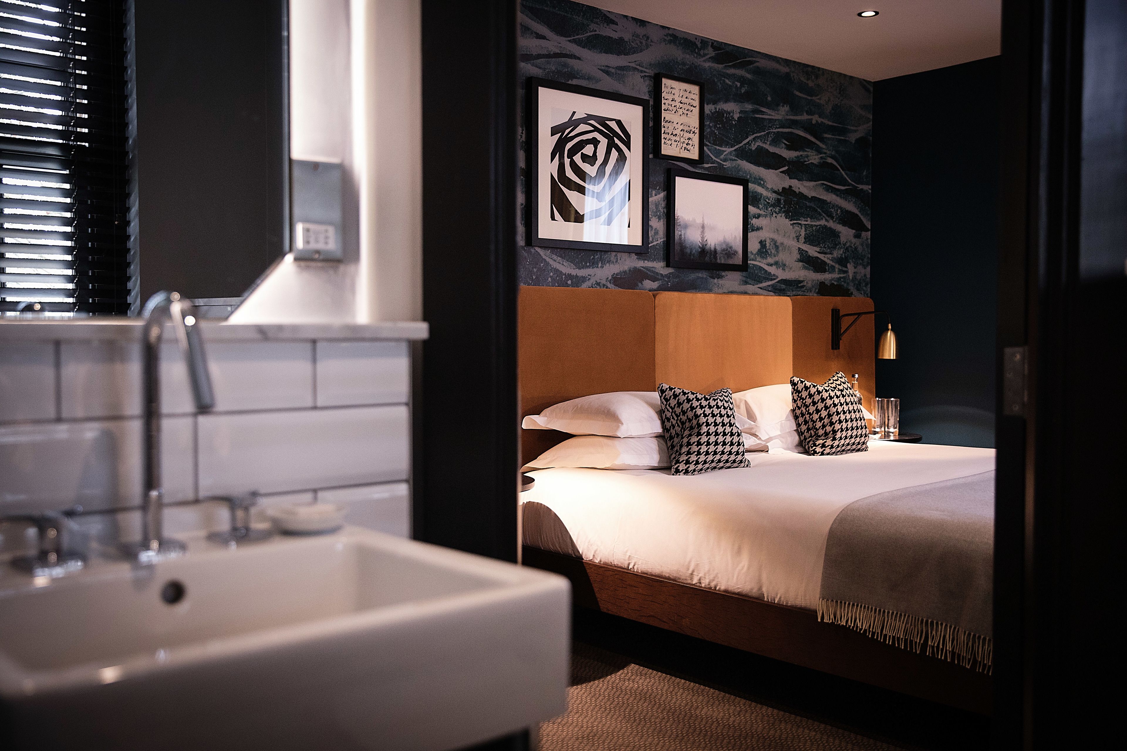 classic double room | in-room safe, desk, blackout curtains, iron/ironing board