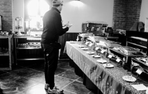 Bao gồm bữa sáng buffet hàng ngày 