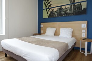 Ropa de cama de alta calidad, escritorio y cortinas blackout 