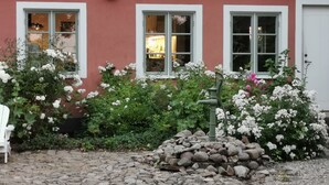 Exterior detail - Östangård Bed & Breakfast (Borrby)
