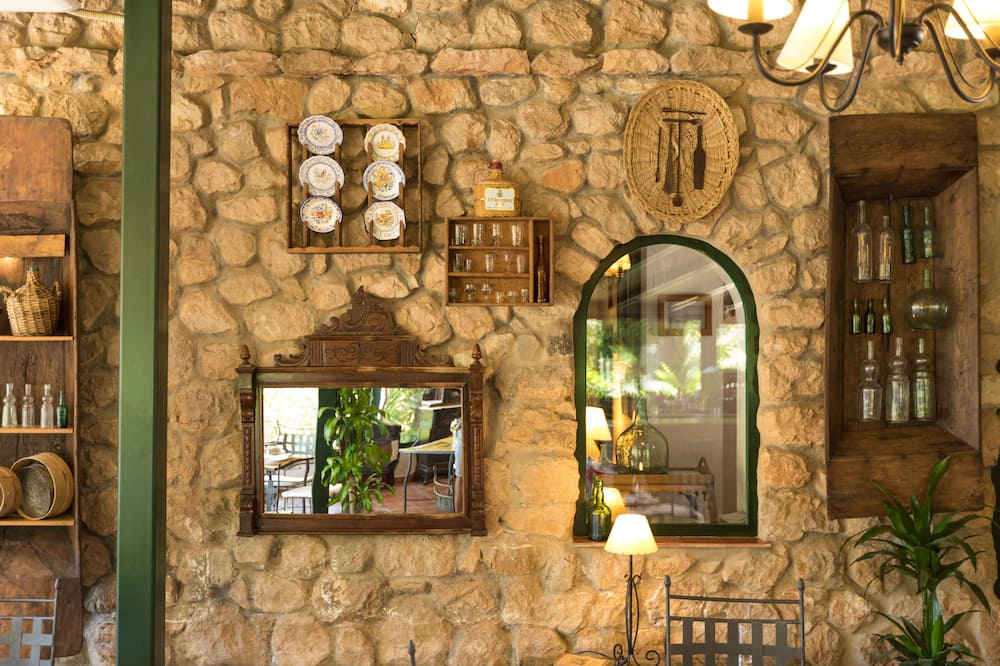 Calerilla Hotel