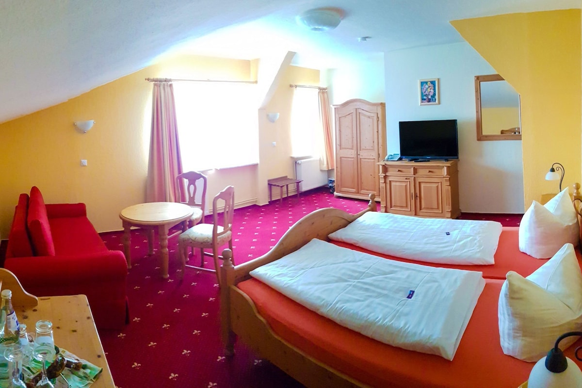 Ropa de cama de alta calidad, minibar, cunas gratuitas y wifi gratis 